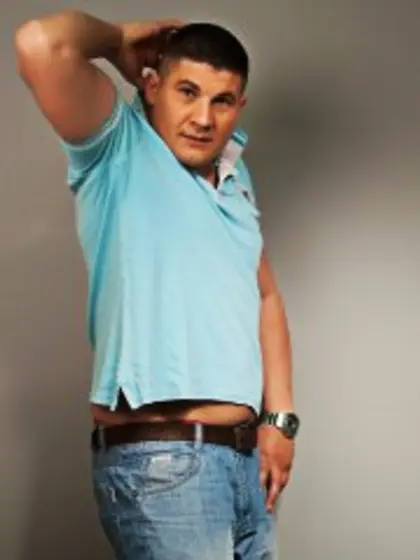 Brunette austindakota perform anal