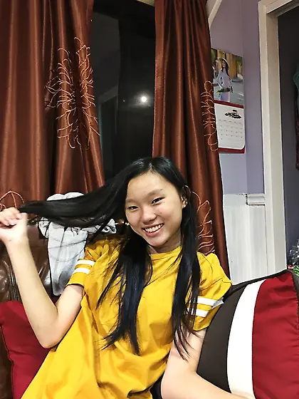 Asian teen slut Hally Truong exposed