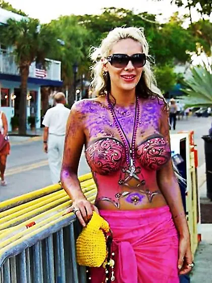 Nude Painted Ladies in Public Fetish Gallery 1