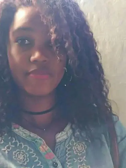Ma belle salope et sexy Saonirina,  19ans lesbienne black