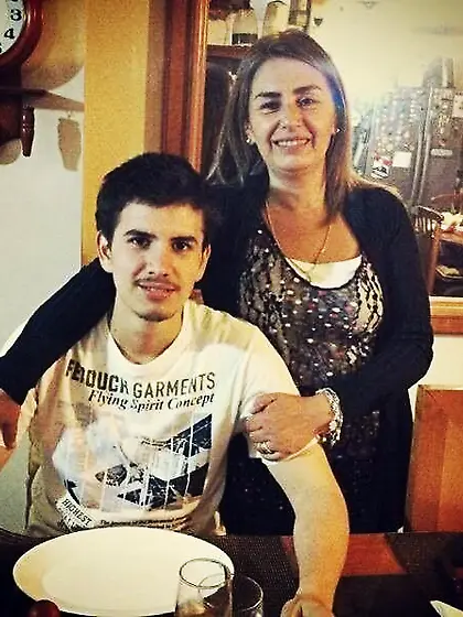 no hay ni un solo hombe que no me haya penetrado r