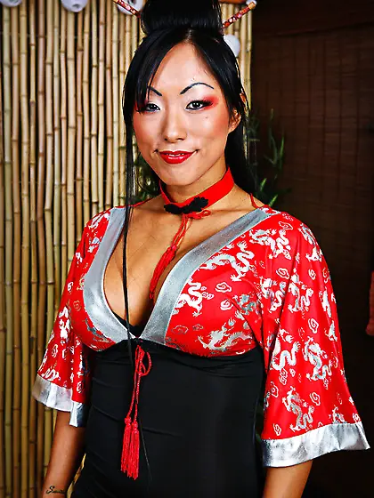 Asian escort chick pussy