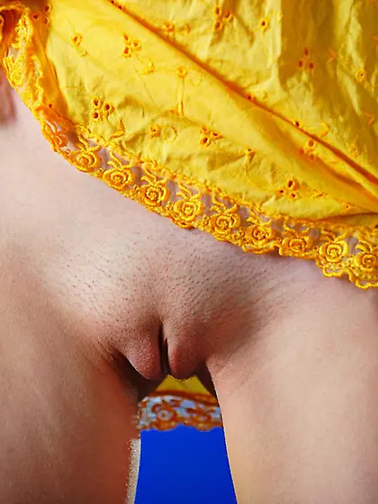 Lewd teen Kitana A doesn???t mind teasing the viewers with the n