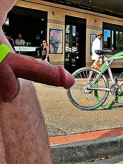 WNBR erection flasher Byron Bay exhibitionist b