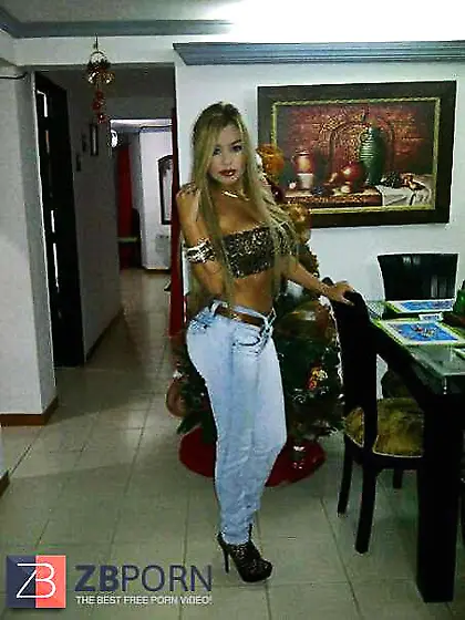 Una puta mas,  another hoe..