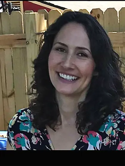 Amanda fingers and tastes her pussy for GGW