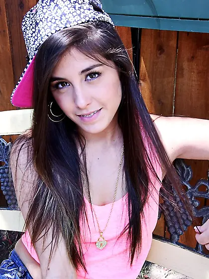 Bubble bum brunette teen is ready to get off while teasing you