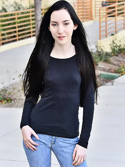 Young pussy flash