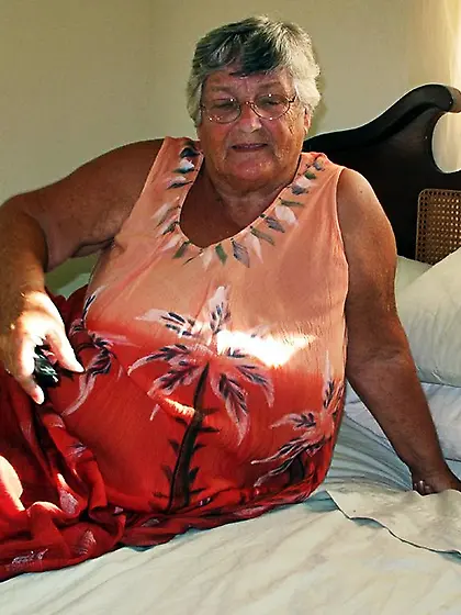 Pretty granny pose big