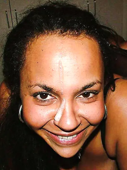 I, m on my knees so come on shoot your fountain in my face