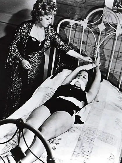 Vintage naked chicks slapped