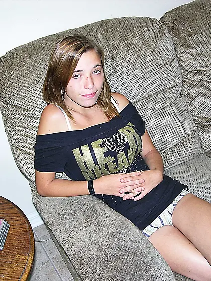 TRUE AMATEUR MODELS - PETITE TEEN