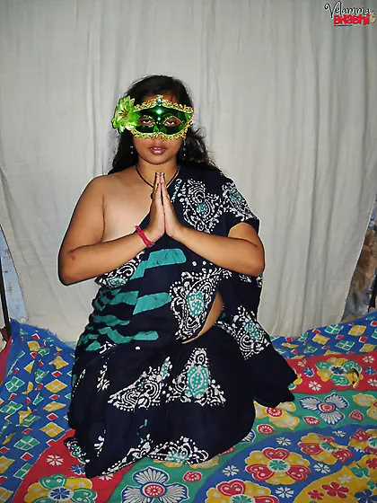 Gorgeous seductive amateur