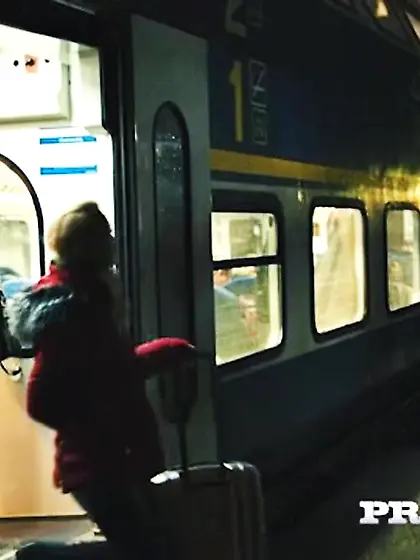 Small-titty blonde chick pounded