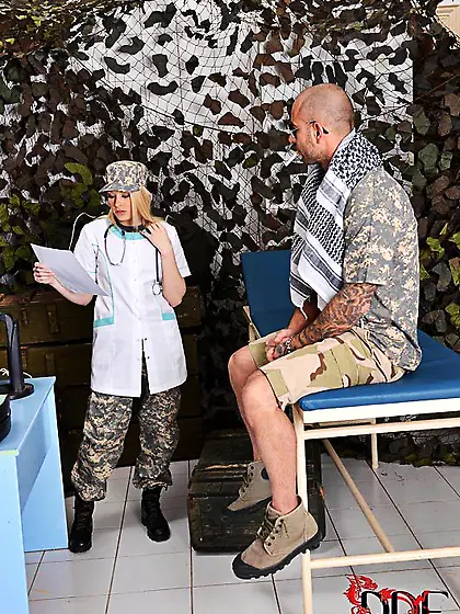 Hot army doc Lola Taylor gets naughty with her patient and gets