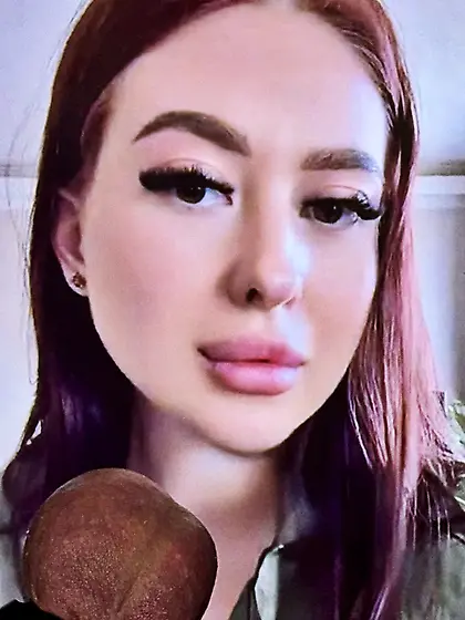 Goddess polina kulikovskaya knows how to kick it