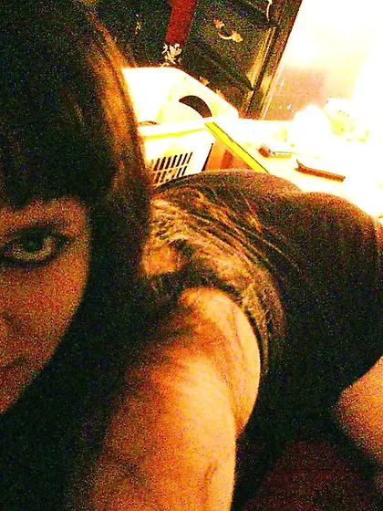 Uber-Sexy goth breezy