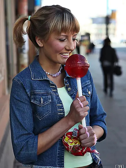 Lollipop cutie Xeniya is