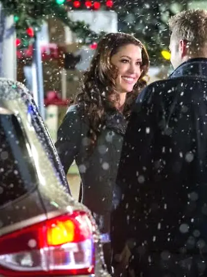 Shannon Elizabeth - Christmas