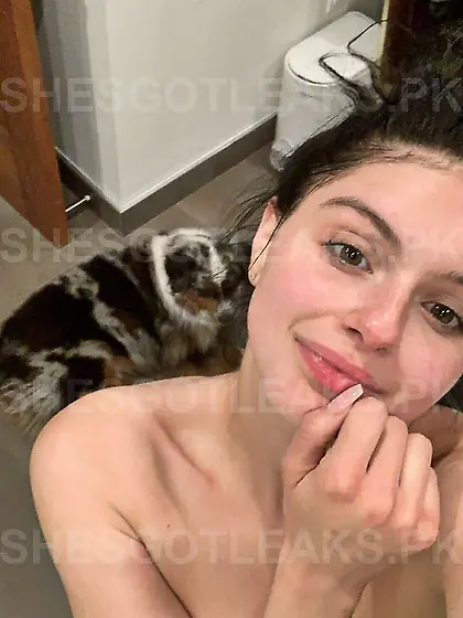 Ariel Winter leaked