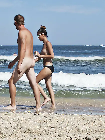 Candid beach girls #01