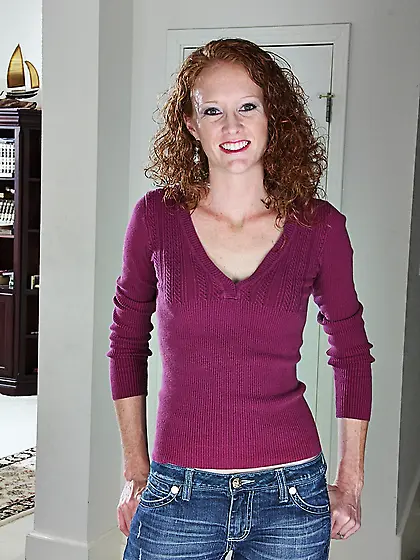 Threesome milfs curly hair lingerie