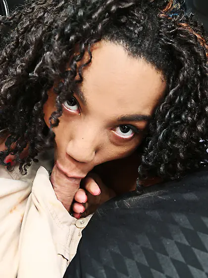 Kinky amateur brunette pov