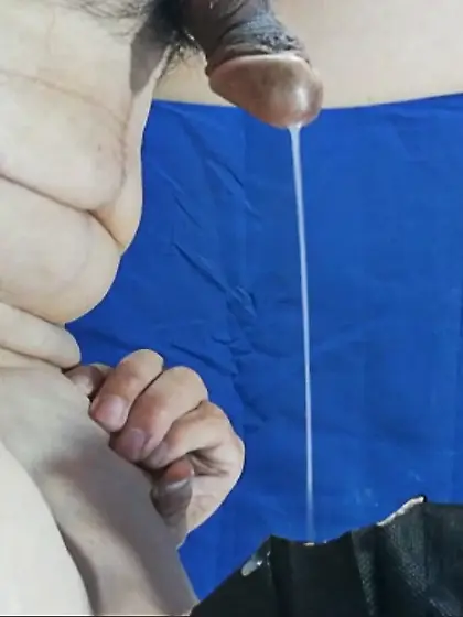 自分の精液を口で受ける