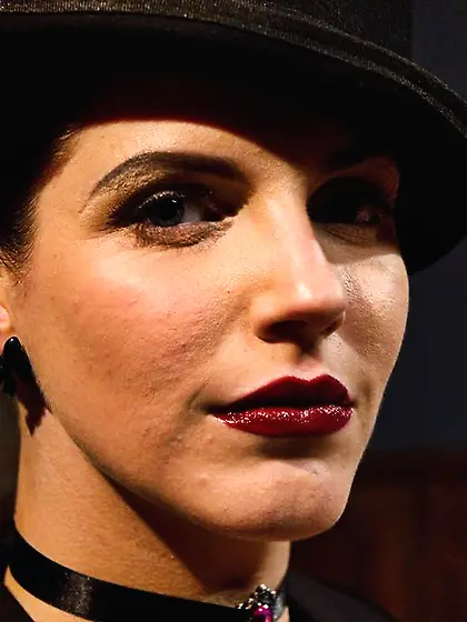 Submissive male object desire