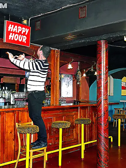 Barman freaky sexy lady