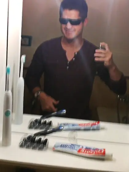 Brunette relaxed slut takes