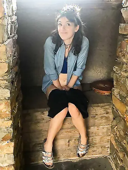 Toilet and pee girls