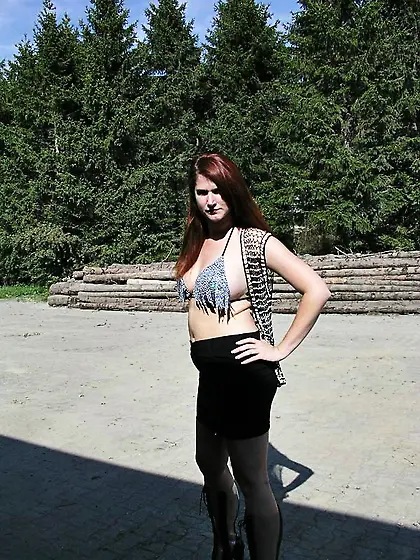 MILF Angel Eyes from Europe Outdoor