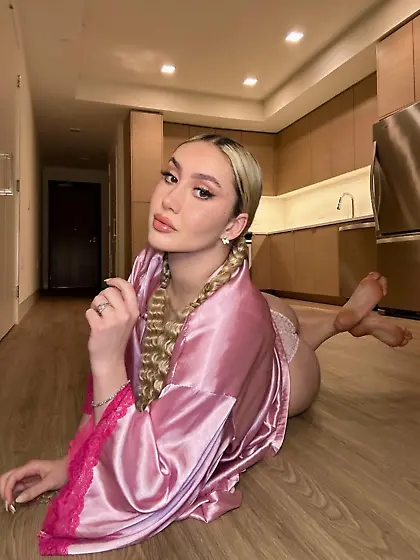 Evil Sadistic Findom Brat Breaks Betas Full Time