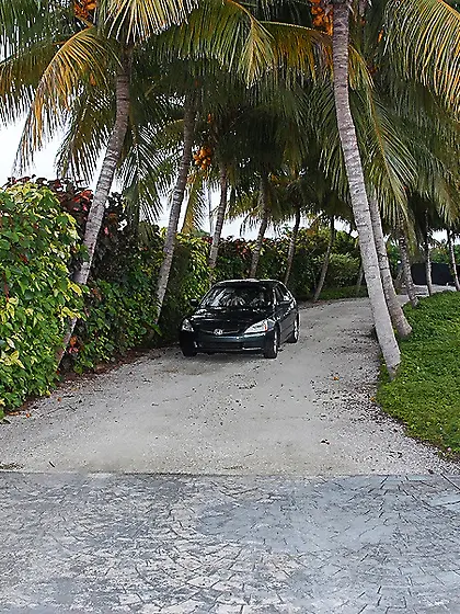 Busty brunette babe Jen Capone strips her thongs and gets her be