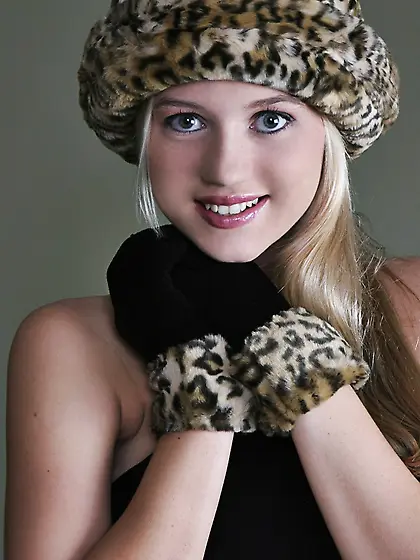 Alison Angel shows her tits and nasty pussy whilte posing in her