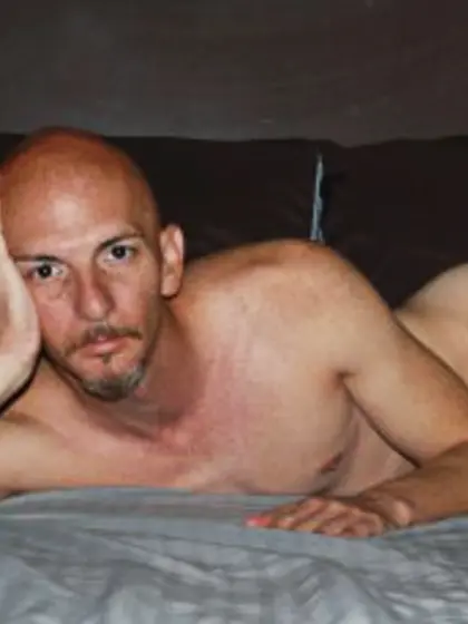 Brunette Xavier493 Dildo.