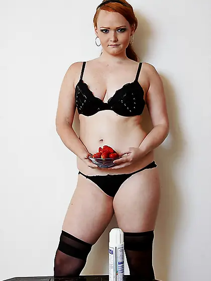 Chubby pussy masturbation