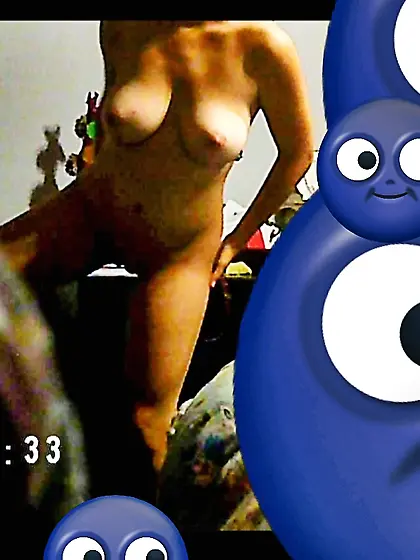 Spy pics--Window peeps of sexy gal (Set 3 of 3)