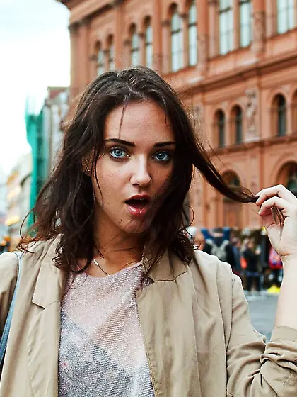 Amateur brunette displays tan