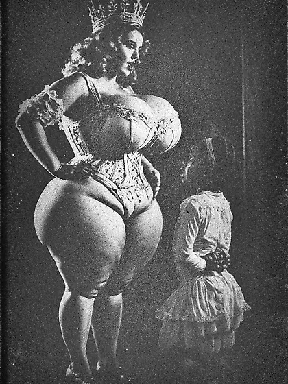 Retro Thicc Pawg Princess Owns Nigger