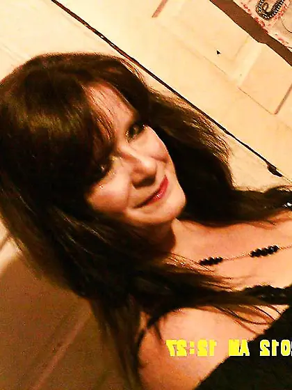 Just Uber-Sexy Mommy.... Non Porn