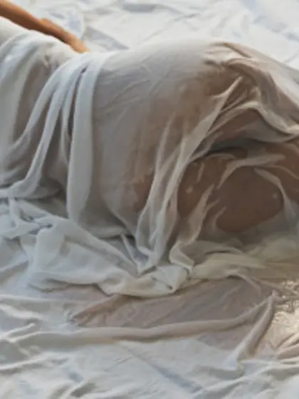 Girls that pee themselves